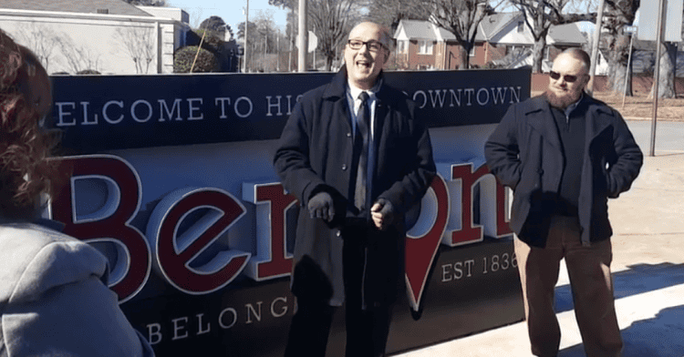 sign-downtown-benton-brad-jordan-012717