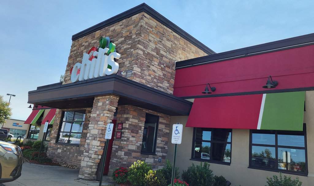 Fire at Benton Chili's temporarily closes kitchen